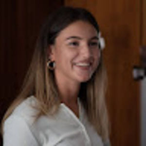 Meet your Posher, Léa